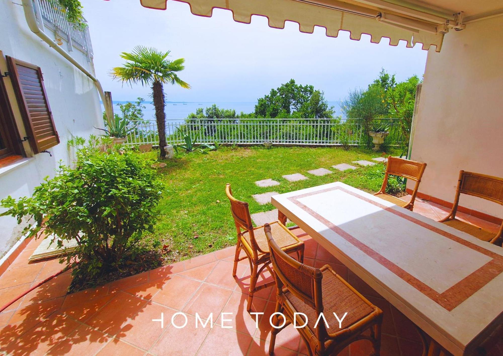 Ht - Loft Al Castello Di Miramare Con Vista Apartment Grignano  Luaran gambar